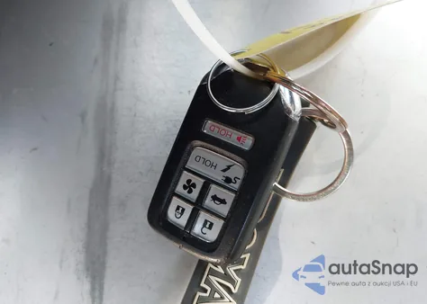 2018 Honda Clarity Plug-In Hybrid Touring из США, поврежденный, VIN JHMZC5F32JC001517